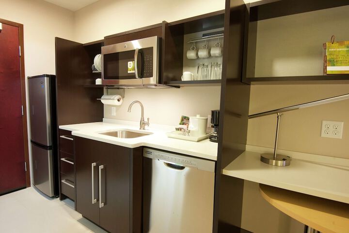 Room 16 of 36
