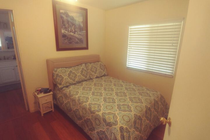 Room 13 of 29