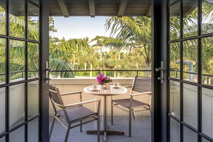 Bungalows at the Boca Raton