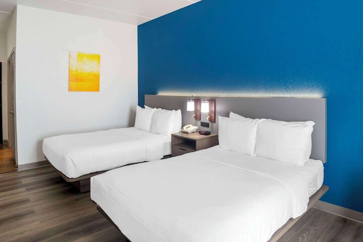 Room 10 of 31