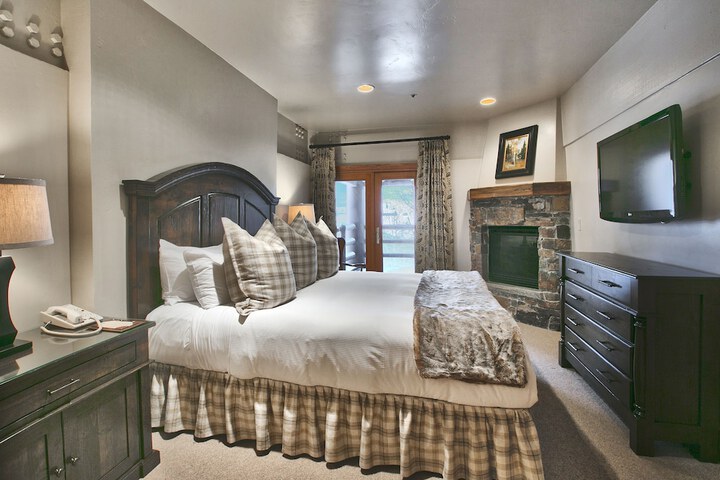 Room 217 of 500