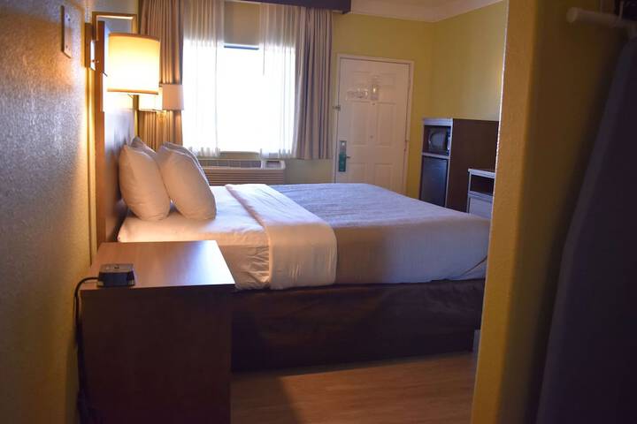 Room 18 of 88