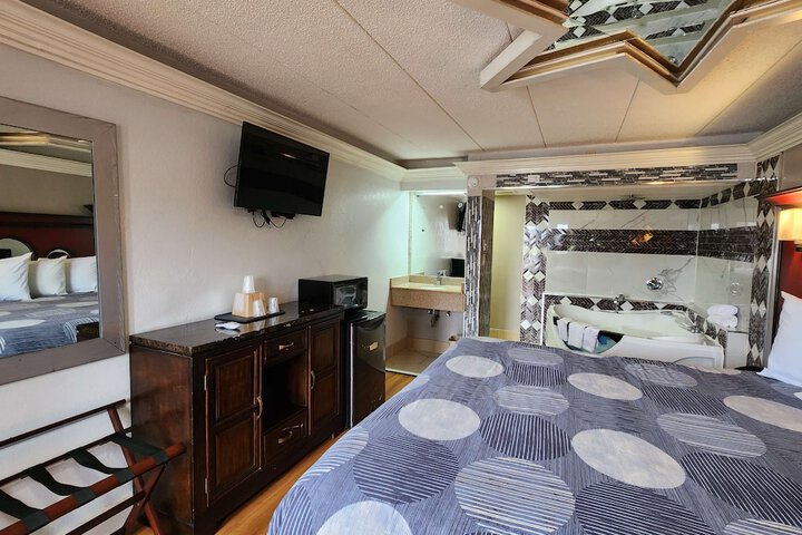 Room 11 of 67