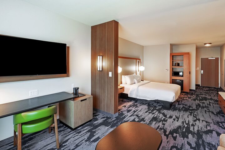 Room 22 of 35