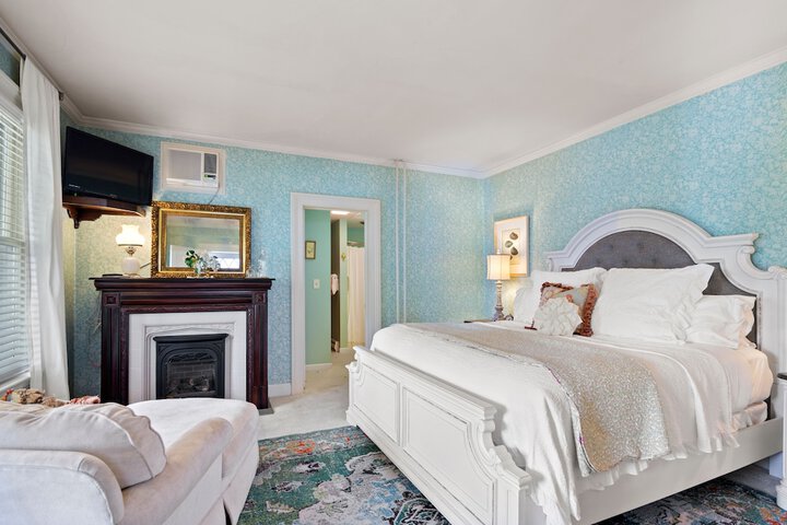 Westbrook Inn B & B