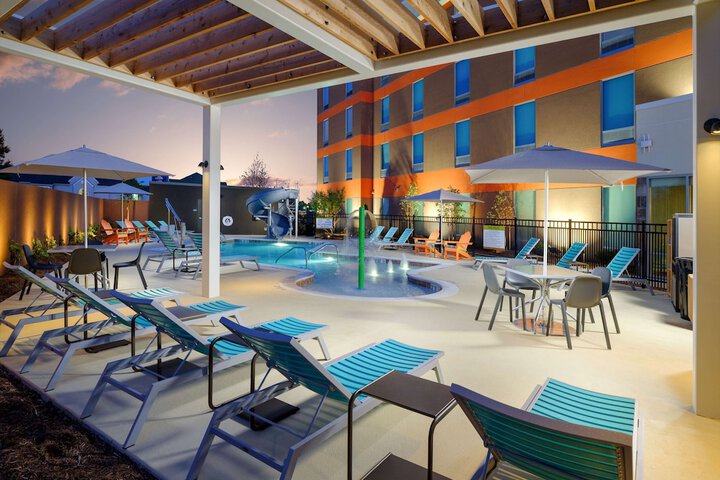 Pool 6 of 42