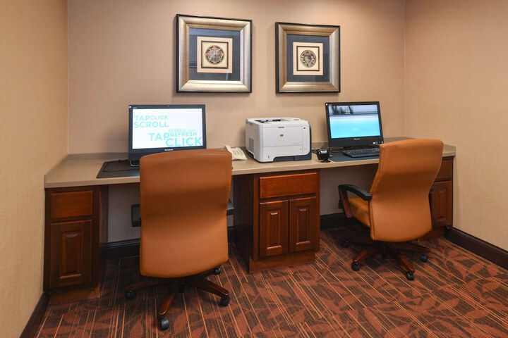 Business Center 39 of 39
