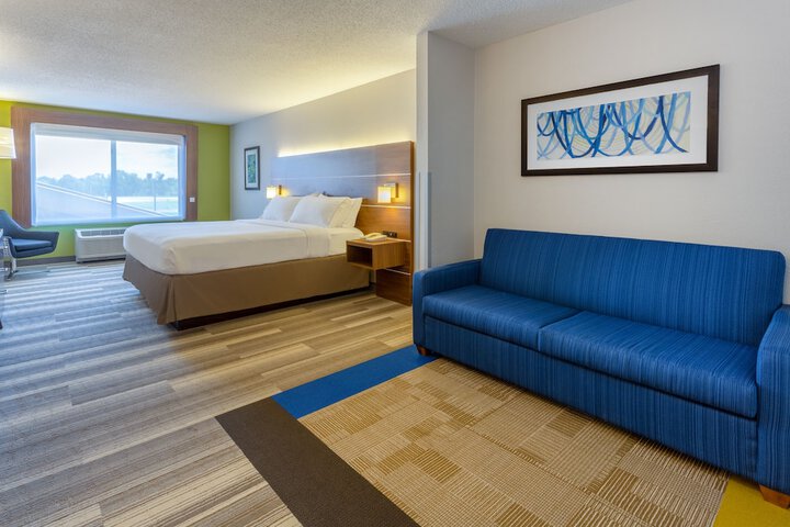 Room 16 of 52