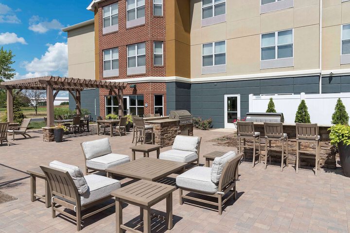 Homewood Suites by Hilton Indianapolis-Airport / Plainfield
