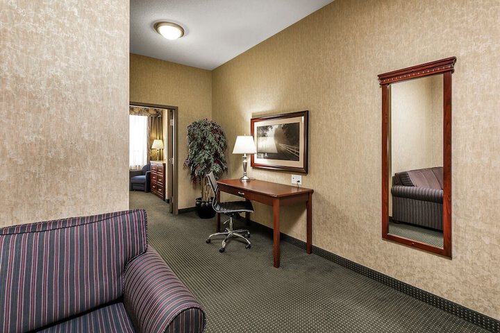 Room 30 of 40