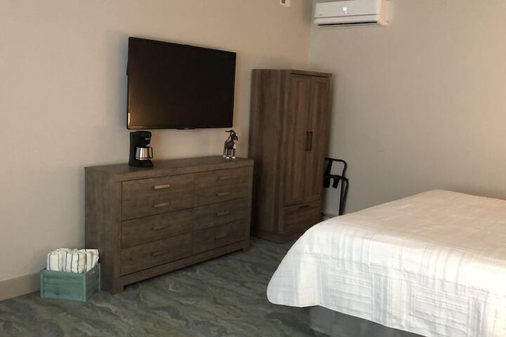 Room 9 of 17