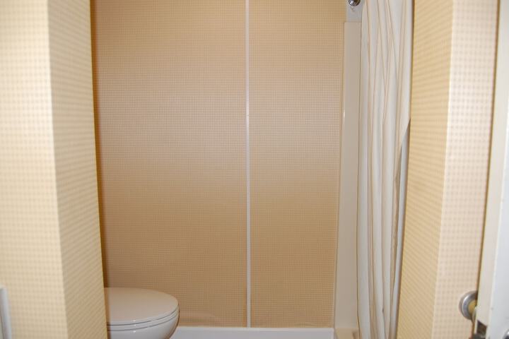 Room 75 of 150