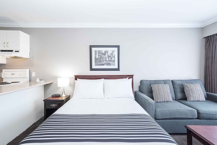 Room 42 of 62