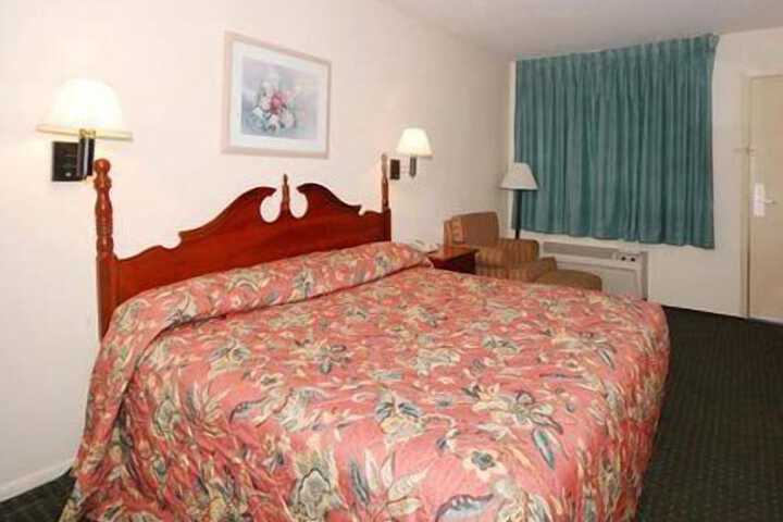 Room 22 of 26