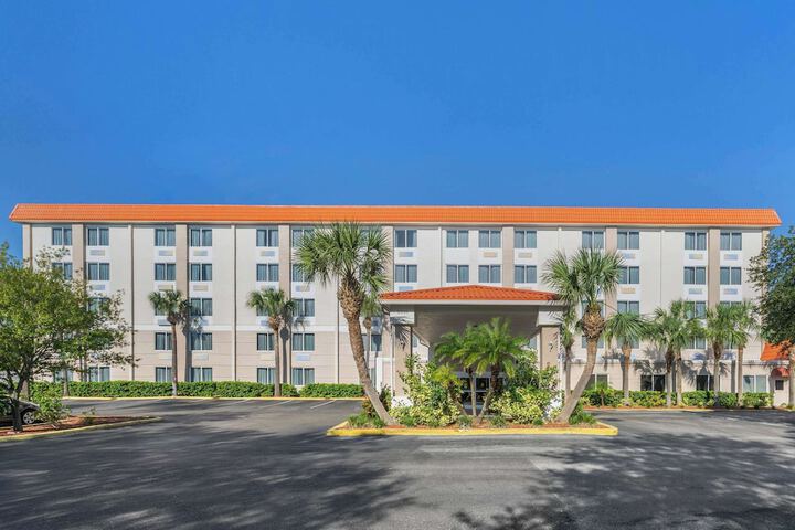 Hotel 4 of 60