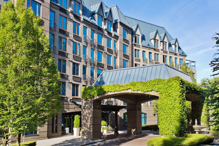 Hotel 4 of 75