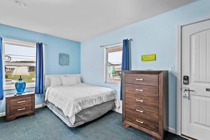 Room 25 of 78