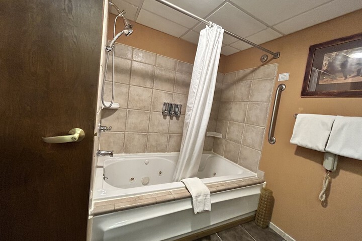 Room 120 of 260