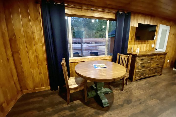 Room 183 of 256