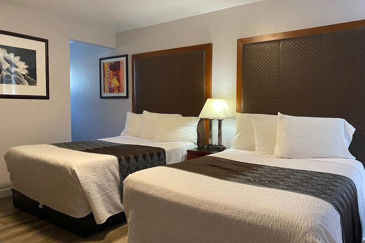 Room 21 of 33