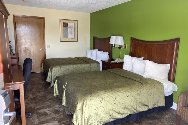 Room 12 of 35
