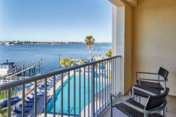 Courtyard St. Petersburg Clearwater / Madeira Beach