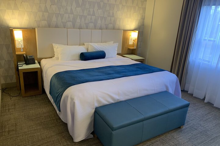 Room 46 of 98