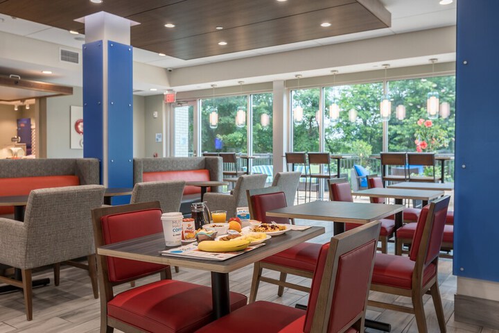 Holiday Inn Express & Suites Rock Hill by IHG