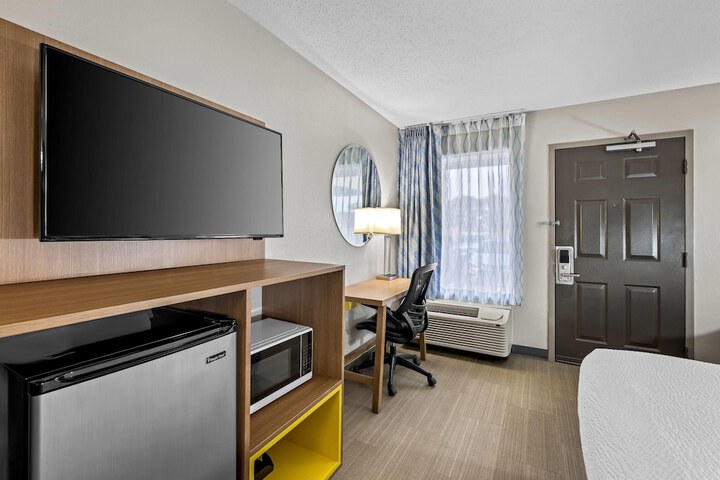 Days Inn by Wyndham Chattanooga / Hamilton Place