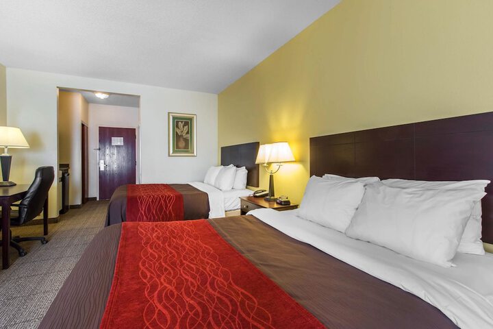 Room 18 of 28