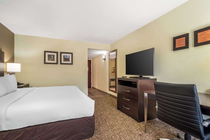 Comfort Inn & Suites Lake Norman