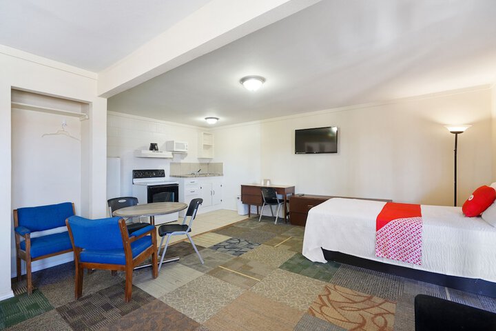 Room 17 of 30