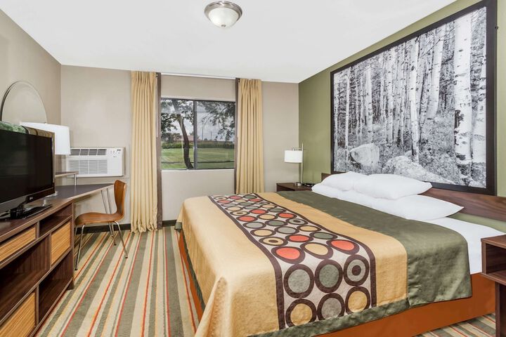 Room 3 of 15