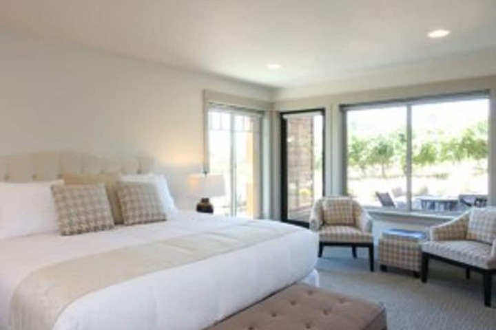Vineyard View Inn