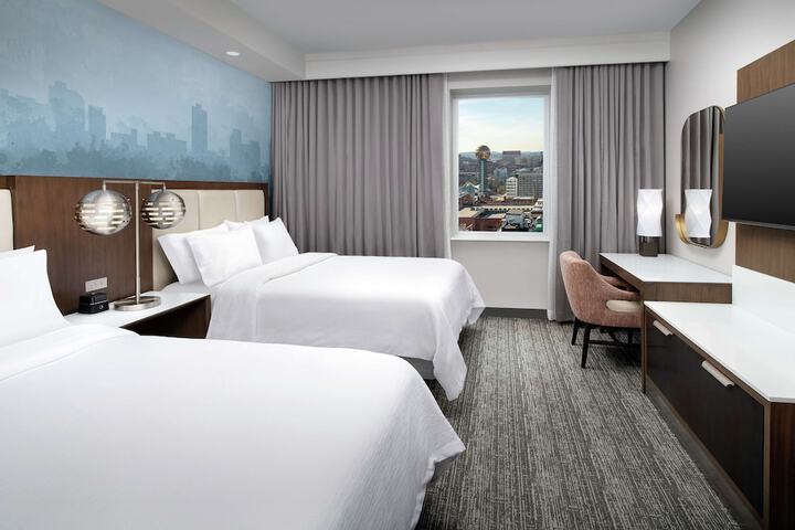 Room 35 of 77