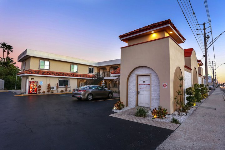 Hotel 4 of 96