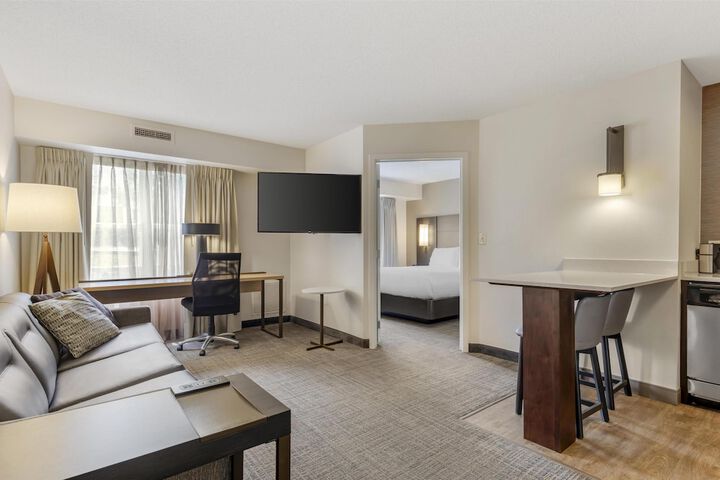 Sonesta ES Suites Fairfax Fair Lakes
