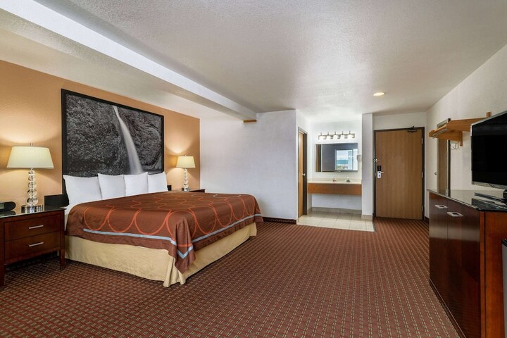 Room 55 of 68