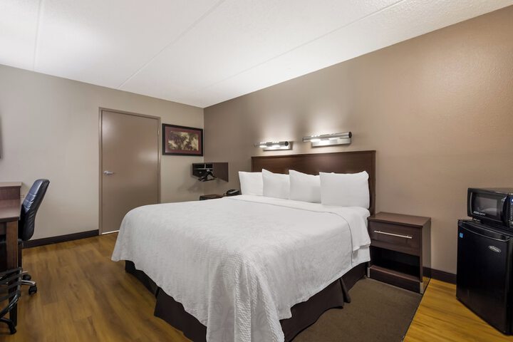 Room 14 of 35