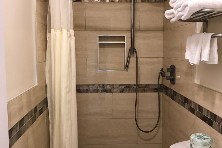 Room 12 of 40