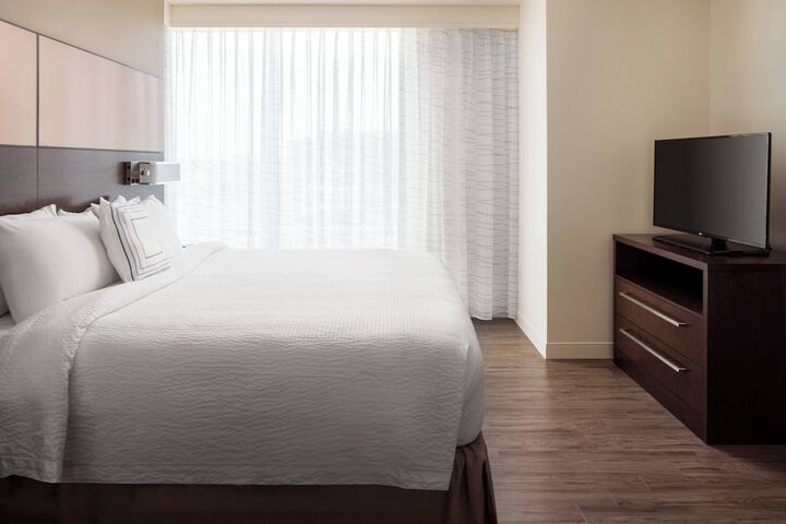 Room 33 of 44