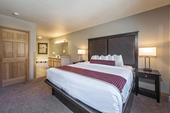 Grand Timber Lodge