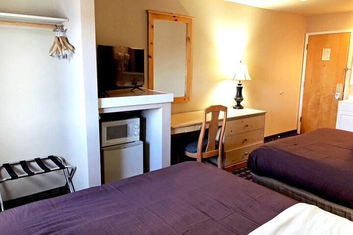 Room 27 of 39