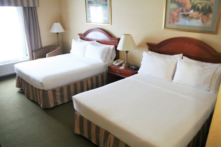Room 6 of 37