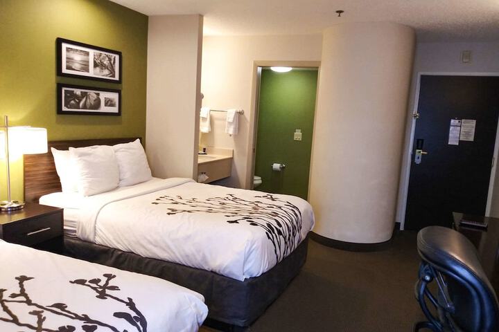 Sleep Inn & Suites Niantic North