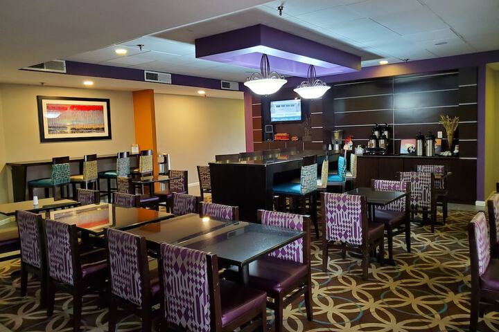 Breakfast/Coffee Service 54 of 59