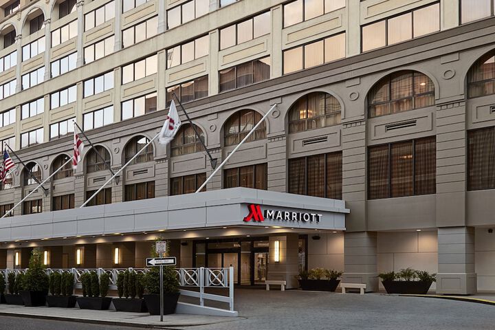 Hotel Exterior 81 of 83