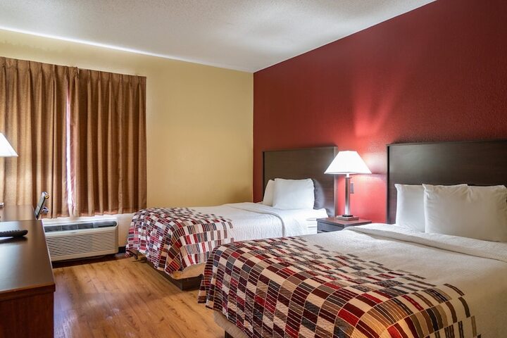 Room 32 of 42