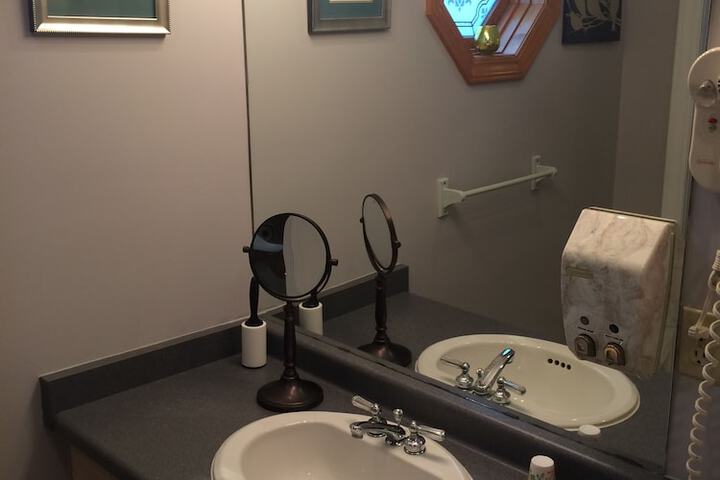 Room 25 of 51
