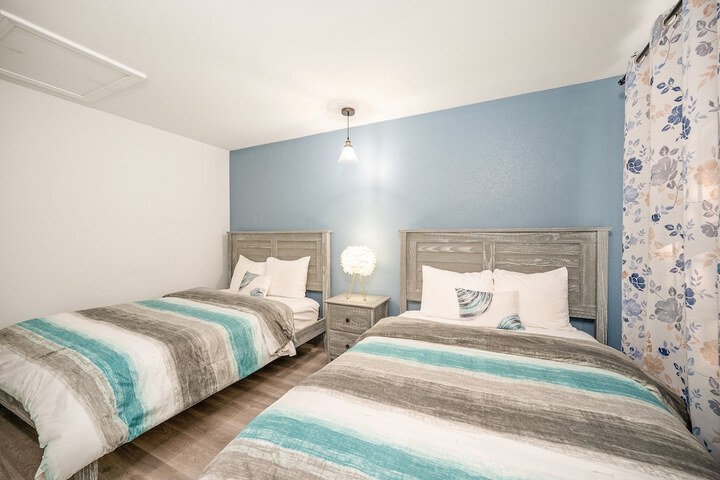 Room 22 of 42
